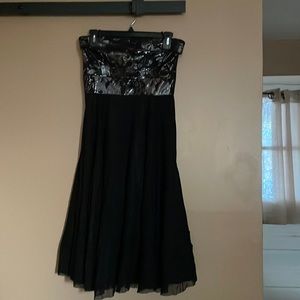Gently used gorgeous strapless dress size 4
